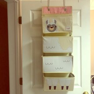 Little lamb door organizer